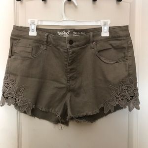 Olive shorts with lace detail